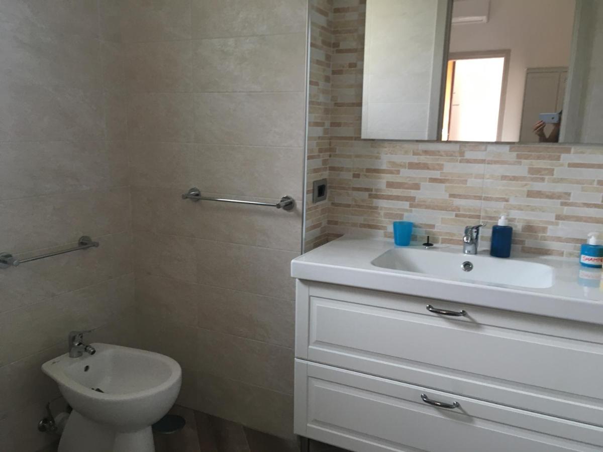 La Finestra Sul Giardino Apartment อีสเกีย ภายนอก รูปภาพ