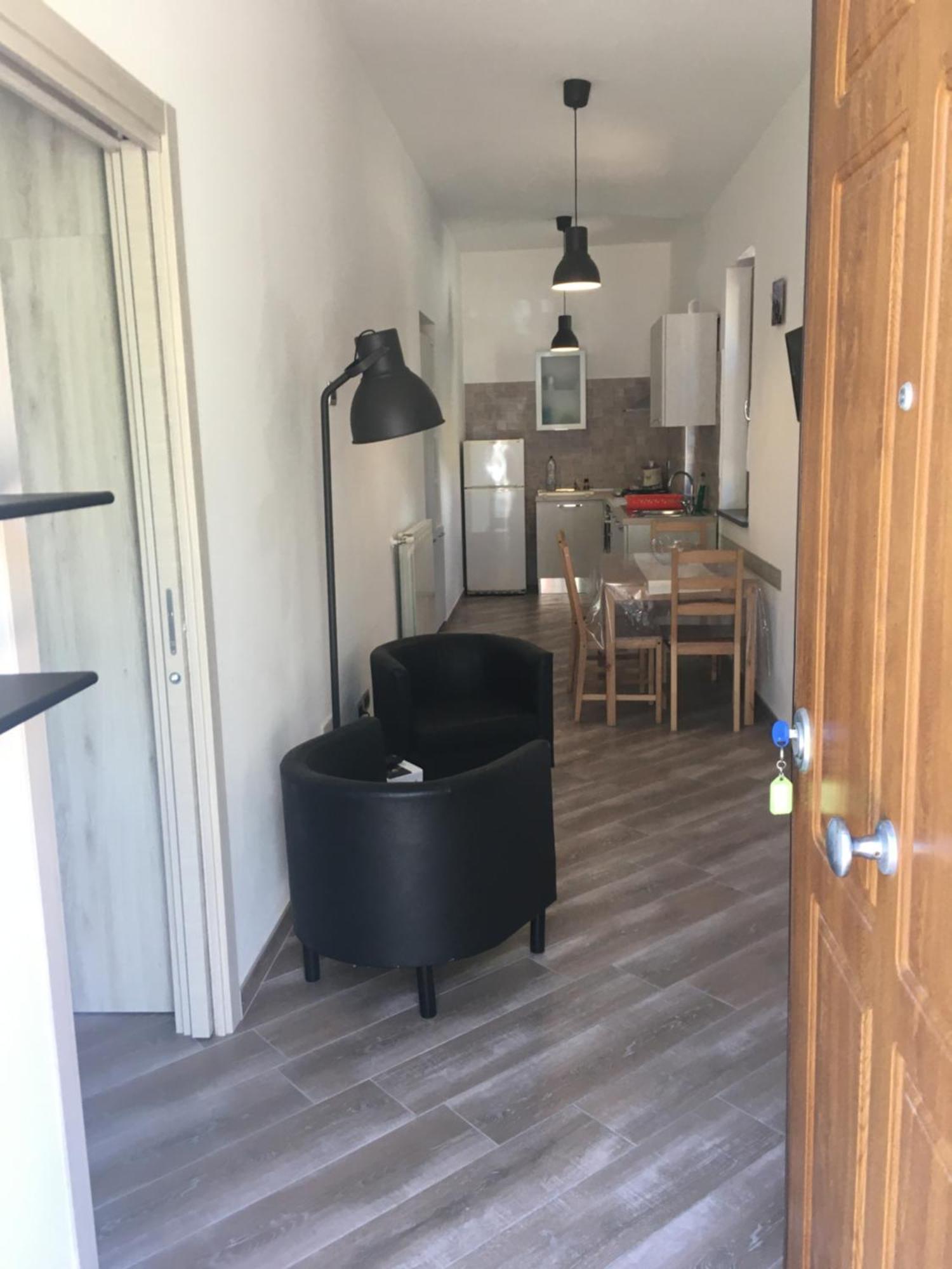La Finestra Sul Giardino Apartment อีสเกีย ภายนอก รูปภาพ
